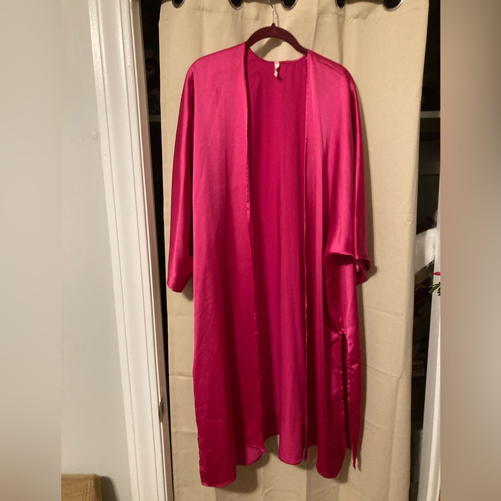 Silky hot pink midi kimono short sleeve cardigan